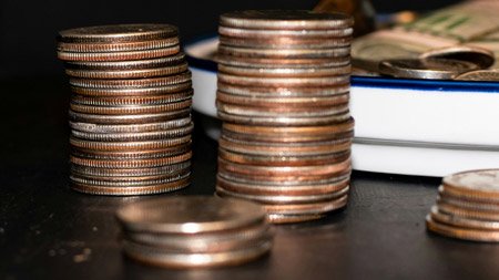 取り立てはどこまで許される？貸金業法21条が禁じる10の行為と、違反されたときの対処